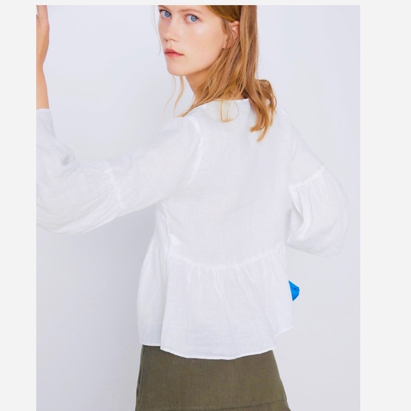Zara Tops Nwt Zara White Buttoned V Neck Blouse Flowy Sleeve Poshmark